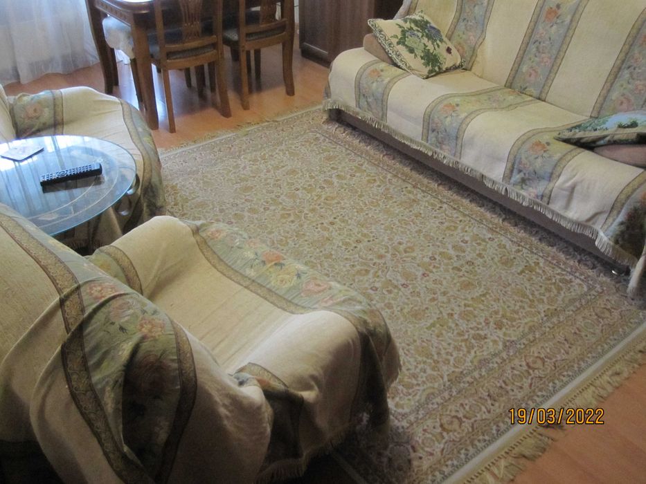 Два мягких кресла