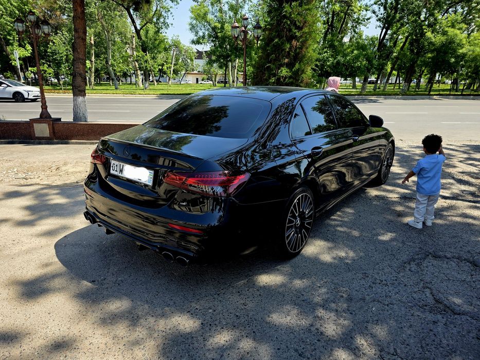 Mercedes-Benz Qora 2019 Yil 2 Turbo Benzin