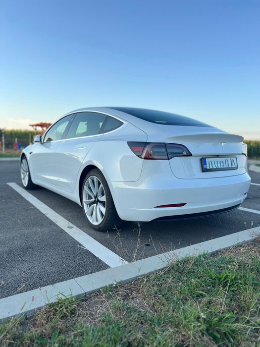 Tesla model 3 long range 4x4