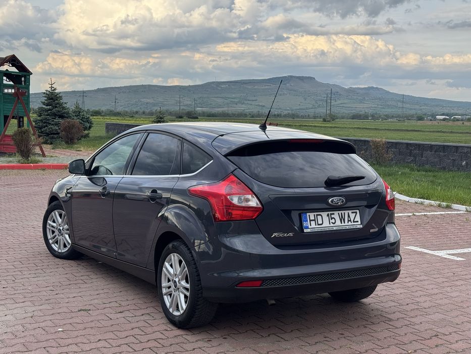 Vând Ford Focus Motor 1.0 Benzină An 2014 Euro 5 Econetic Recent Înmatriculat