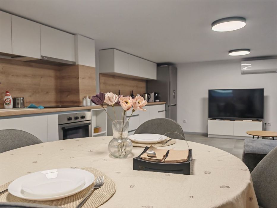 Продава се Двустаен апартамент в Бургас, Възраждане - 92 кв.м за 948 €/кв.м - Снимка #12