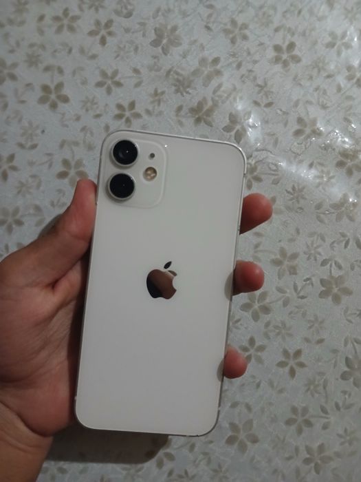 Iphone 12 mini sotiladi
