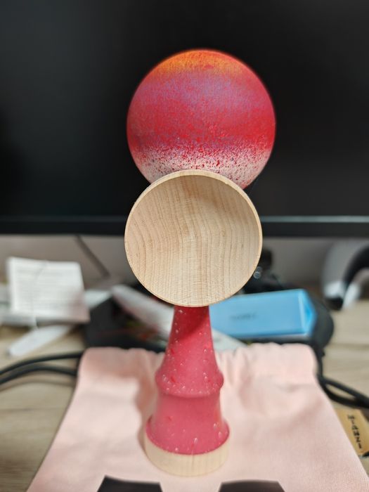 Kendama Mianzi Red & Orange NEBULA