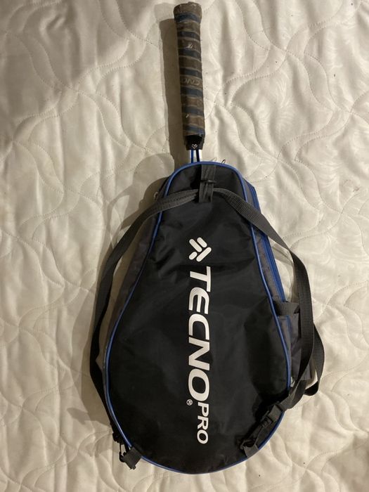 Тенис ракета (детска)