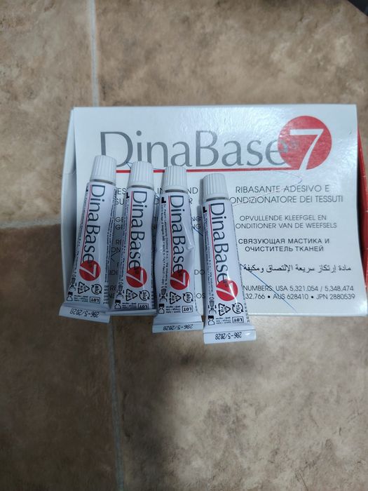 Adeziv proteza dentara