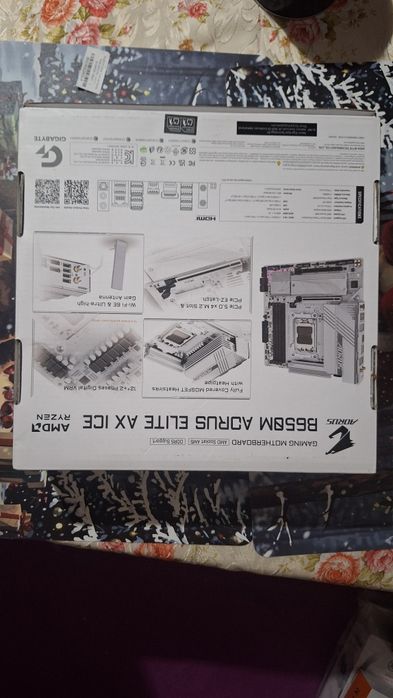 Placa de baza GIGABYTE B650M AORUS STtealtH ICE, AM5, DDR5, Wi-Fi BT