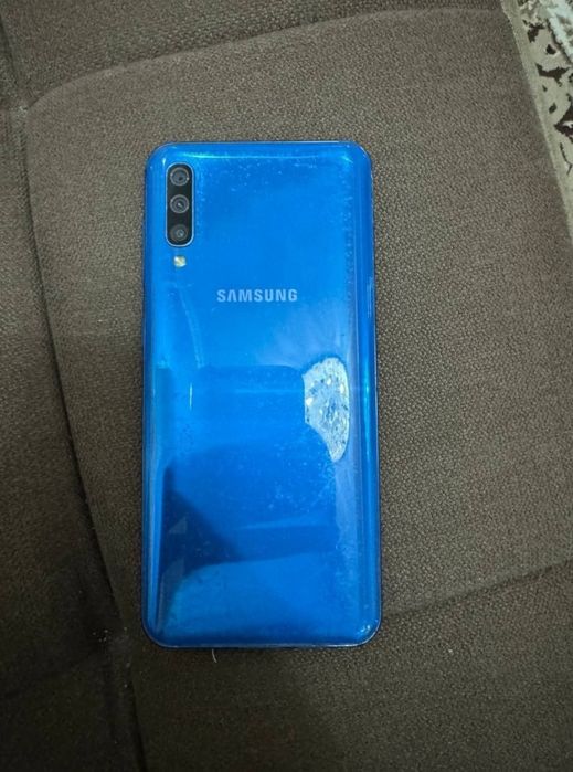 Samsung A50 sotiladi