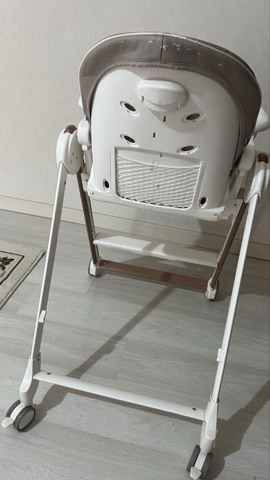 Стульчик для кормления Berny