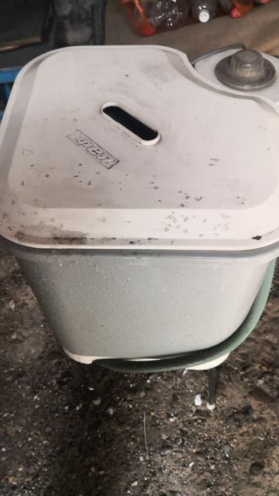 Продам стиральную машинку