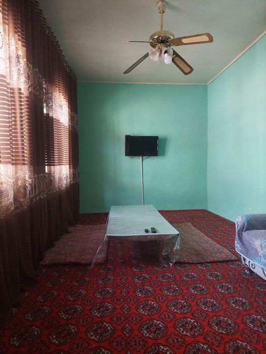 Hovli 4 soliqdan ziyot 5xona xammom tuvalet kanalizatsiya bor