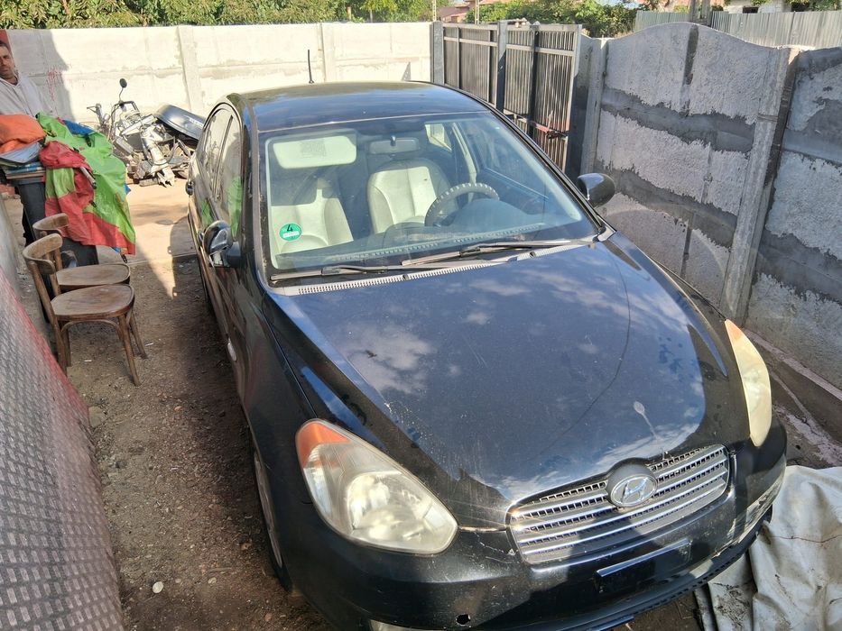 Vând Hyundai Accent 2008