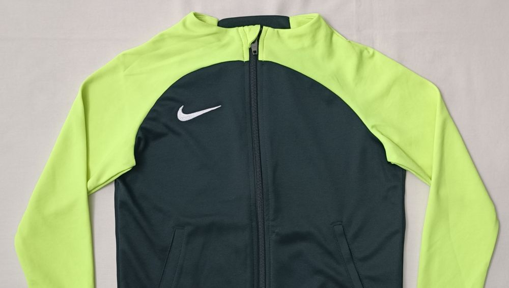 Nike DRI-FIT Strike Top оригинално горнище ръст ръст 110-116см Найк