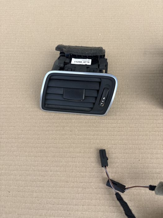 Grile bord cu lumina ambientala Volkswagen Passat B6 B7