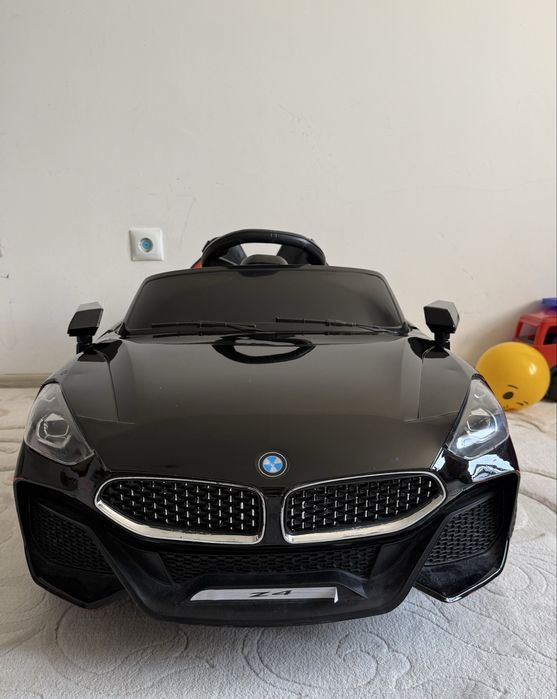 Детская электромашина на пульте управления