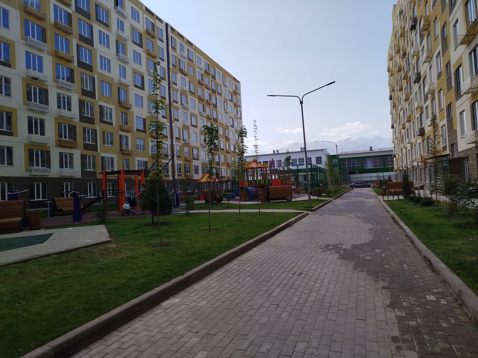 Сдаю 2 -х комн квартиру