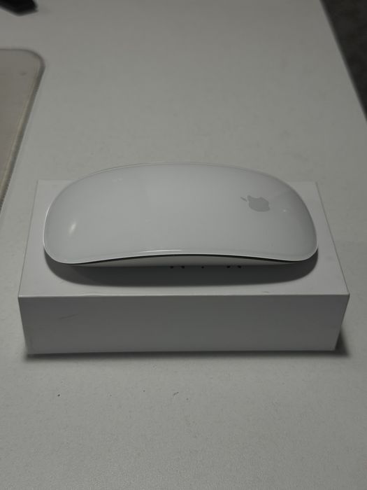 Apple magic mouse в идеальном состоянии