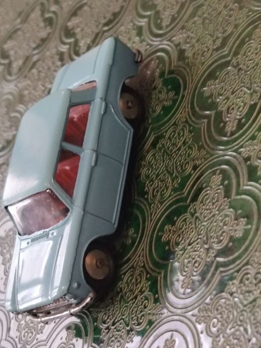 Ретро количка Fiat 1300 n9 mercury
85€