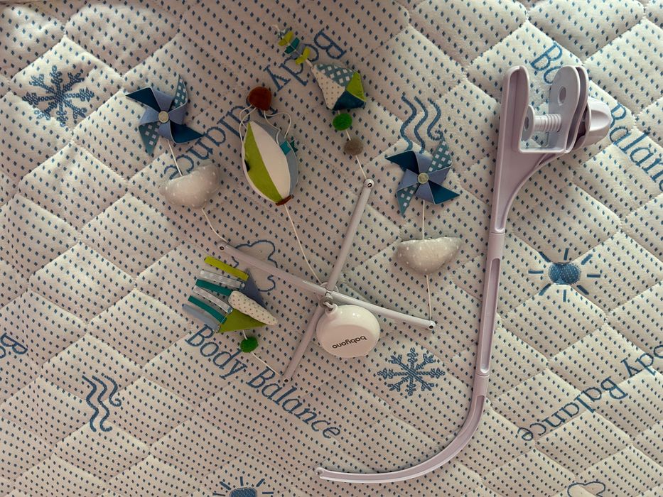 Въртележка за кошара Babyono Balloon