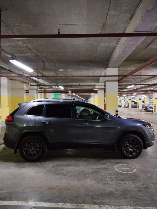 Jeep Cherokee 3.2
