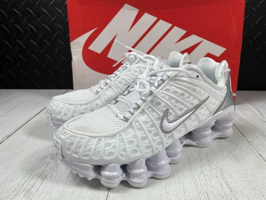 Обувки NIKE / Air Max Plus / Shox White + КУТИЯ / 40 - 45 НОМЕР