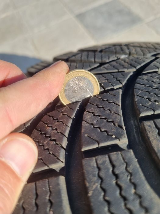 Cauciucuri all-seazon made în Japan