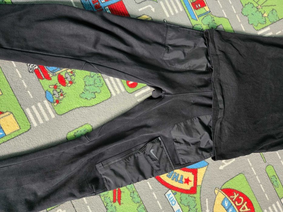 Анцунг и тениска nike