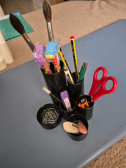 Ocazie ! Trei bucati suporturi pt. accesorii de birou "junior butler" WEDO. Germania