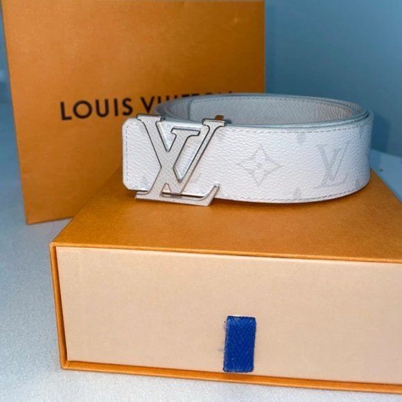 *ULTIMELE STOCURI* Curea LV Premium White