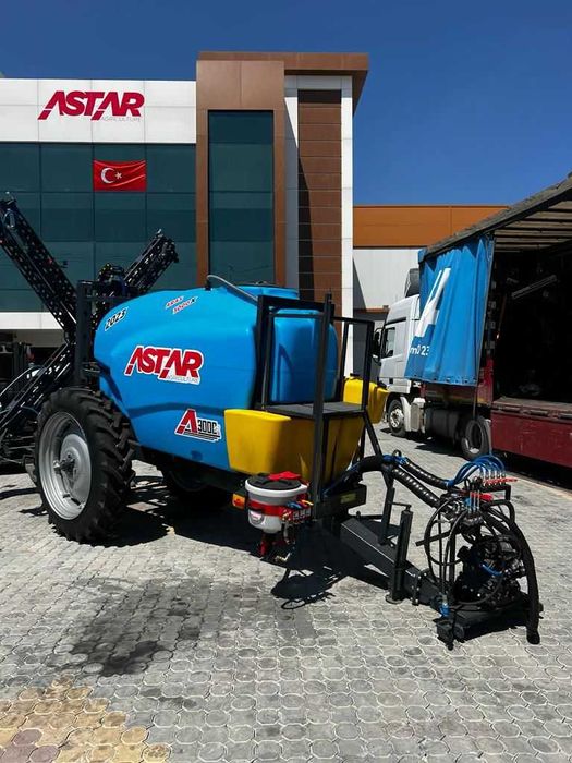 Полевой опрыскиватель Untar/Astar 3000 литров