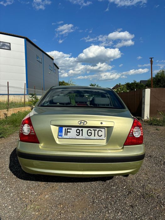 HYUNDAI Elantra 2005 — imagine 4