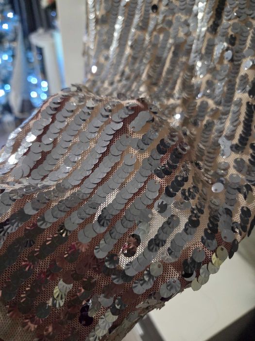 Бляскава рокля, М размер