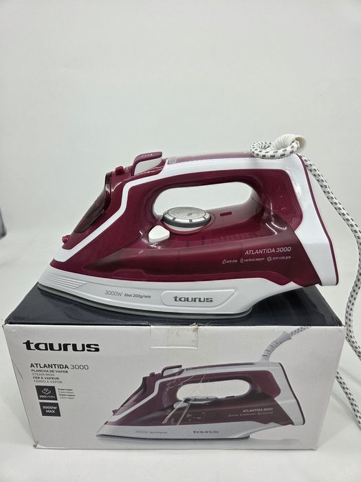 Чисто нова парна ютия TAURUS ATLANTIDA 3000w