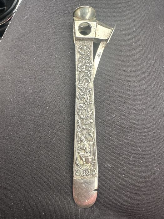 Vand cutit pentru trabuc