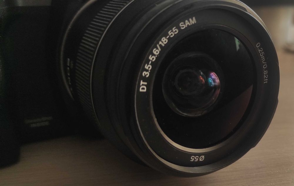 Срочно продам фотоаппарат SONY альфа 550 и вспышку SONY HVL-F42AM