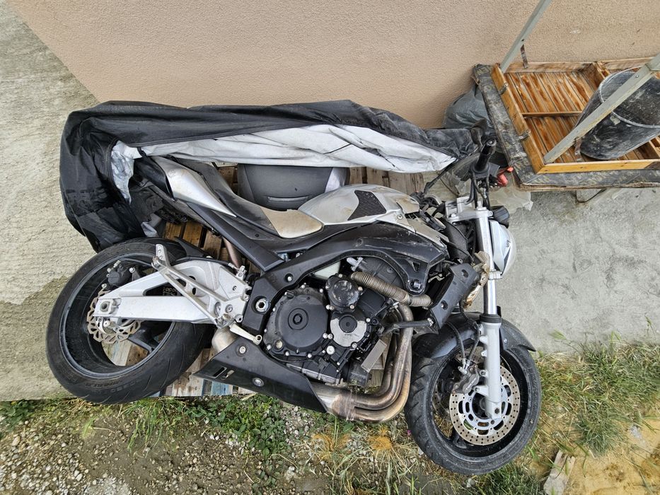 Suzuki GSR 600 за части