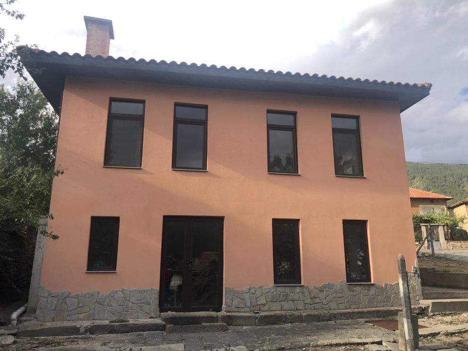 Продава се Къща в Клисура - 160 кв.м за 351 €/кв.м - Снимка #1