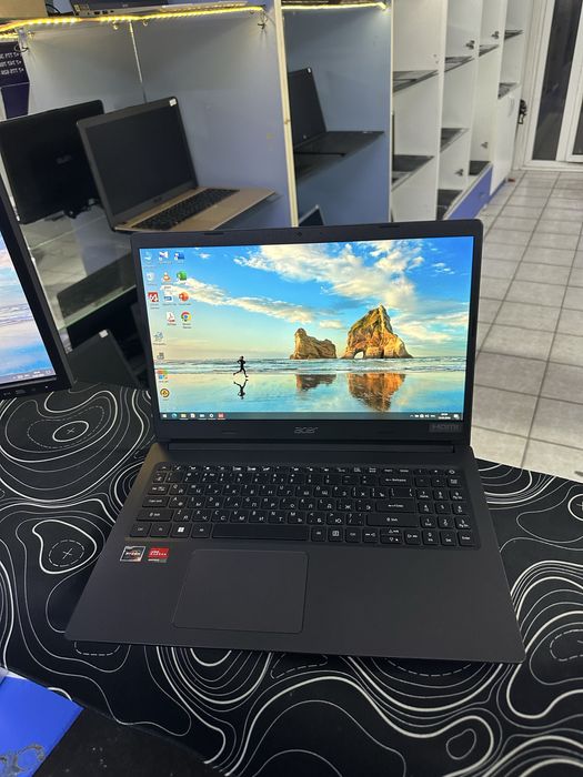 Acer Ryzen 3-3250 ОЗУ-8ГБ ССД-256ГБ в идеальном состоянии емкость 89%
