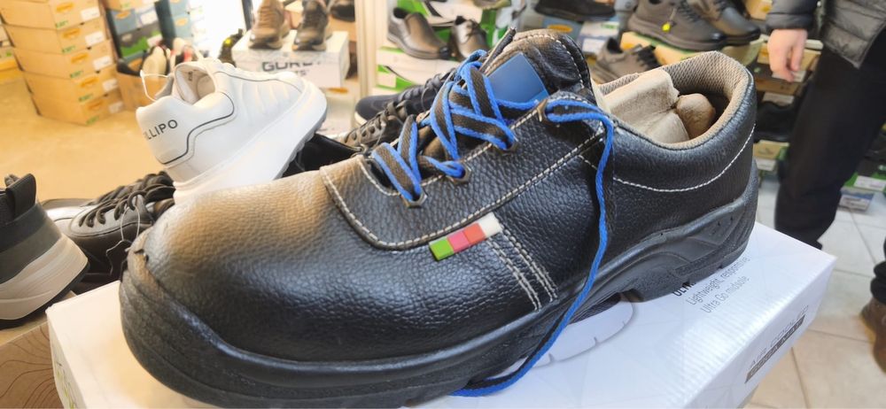 Pantofi de lucru cu protectie marimea 48