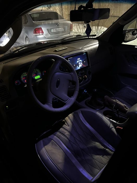 Ford Maverick 2006 год