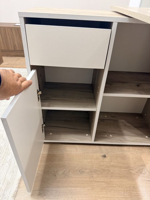 Продам детский стол