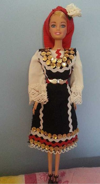 ! ИДЕАЛЕН ПОДАРЪК ! Ръчно направени кукли барби с народна носия