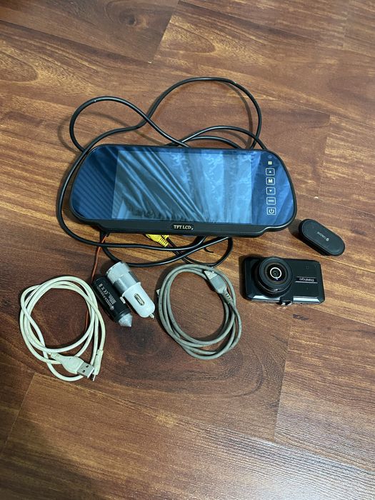 Монитор видеорегистратор