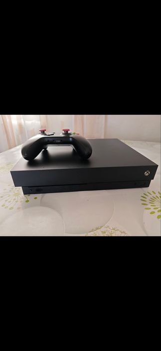 Xbox one x 1 терабайт памяти