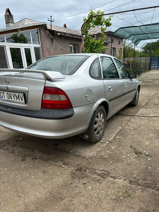 Vând Opel Vectra .De câmp