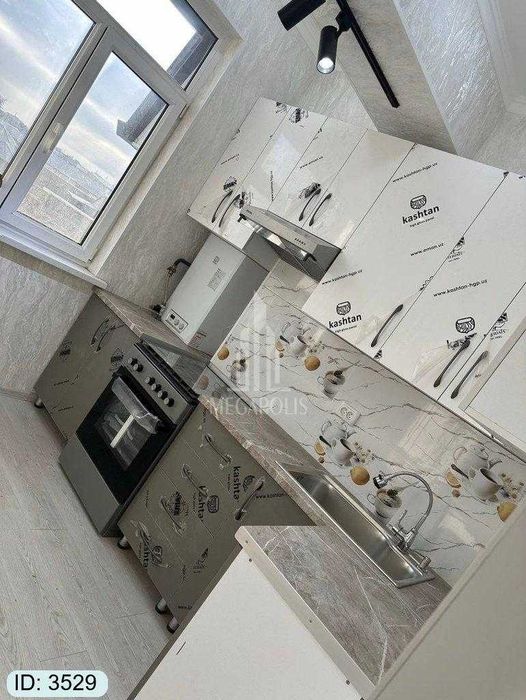 5 mikr jomiy melodiya tarafda 3 xona tayyor kvartira sotiladi №3529