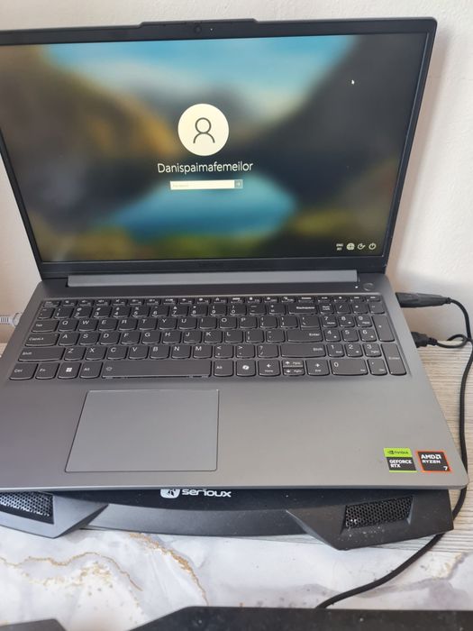Leptop lenovo de vanzare
