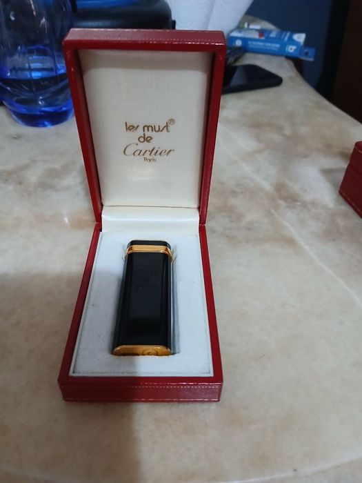Cartier зажигалка оригинал с коробкой и документами