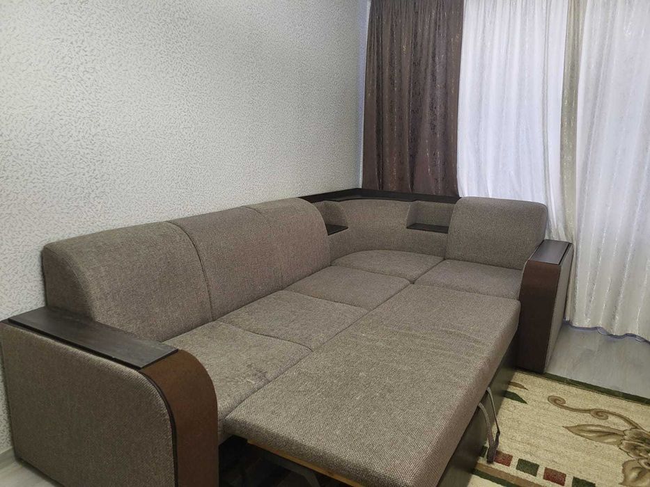 Диван раскладной ,угловой (300 на 170)