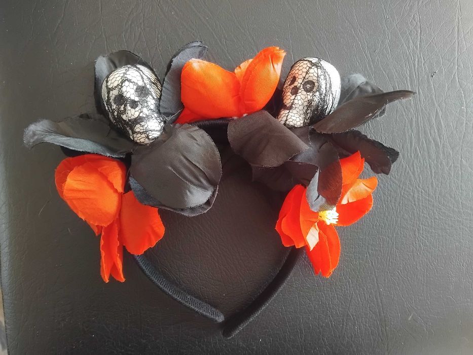 НОВА Диадема с Черепи и Цветя - за Хелоуин / Halloween / Карнавали / Партита