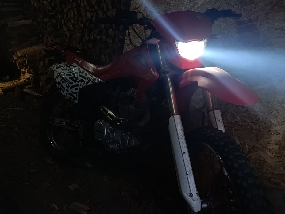 Мотоцикл эндуро HM250